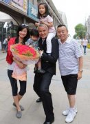 ��ͥɹȫ�Ҹ������� һ˫��Ů��